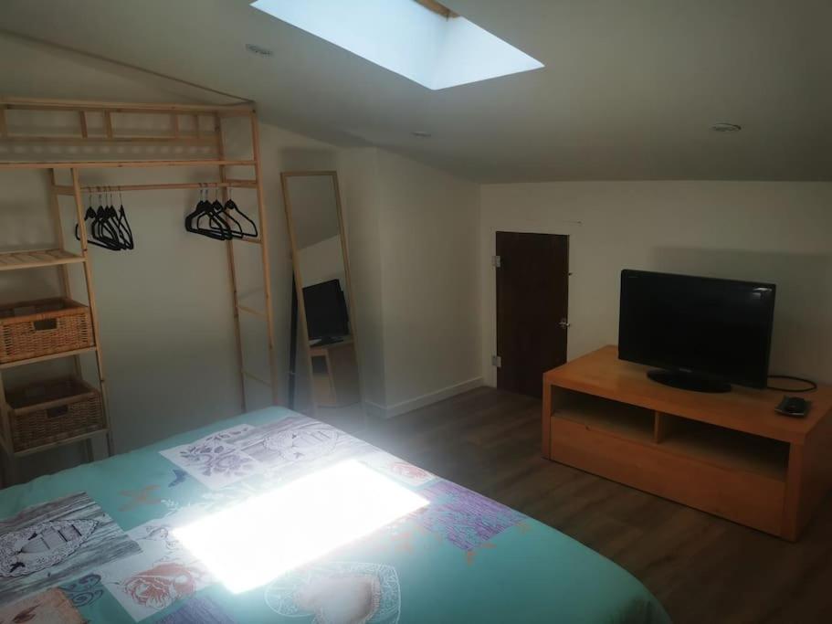 Appartement Avec Terrasse Saint-Martin-de-Brômes المظهر الخارجي الصورة